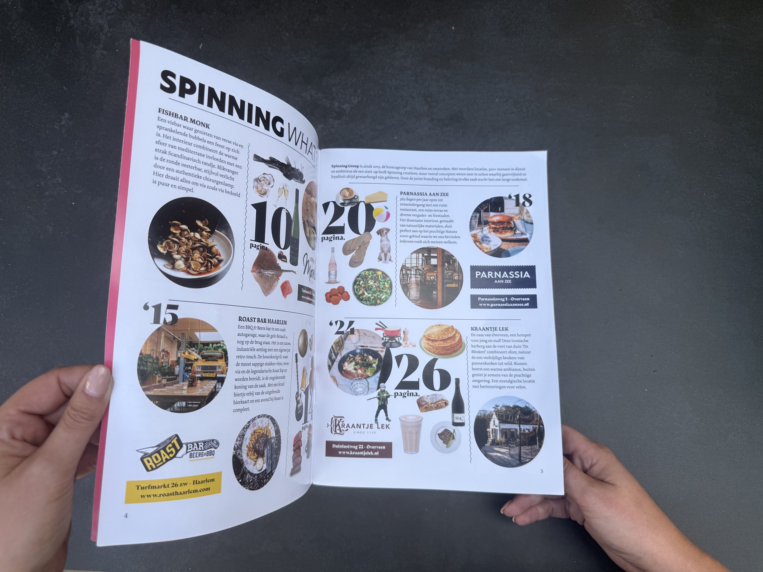 Tijdschrift met gerechten en restaurantinformatie, kleurrijke foto's van gerechten en sfeervolle interieurs.